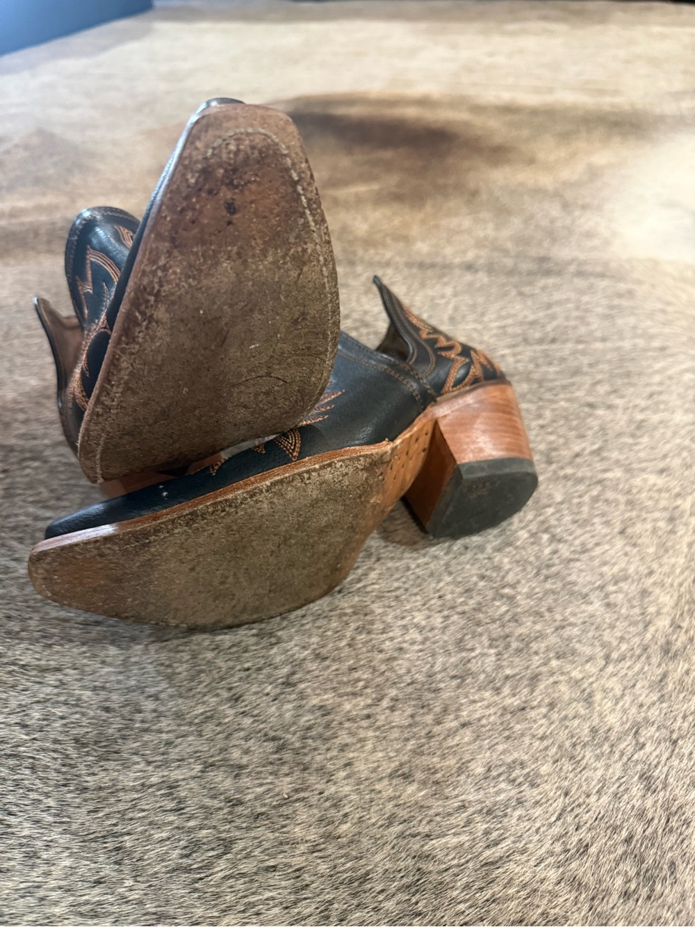 Ariat Booties - Picture 4 of 4